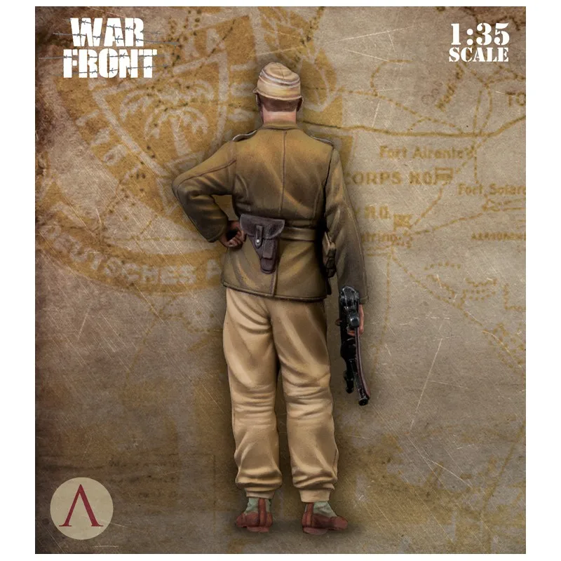 1:35 Resin kit  standing German soldier