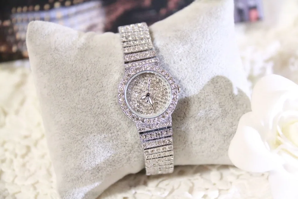 2019 New Luxury Women Watches Diamond Famous Brand Elegant Dress Quartz Watches Ladies Rhinestone Wristwatch Relogios Femininos