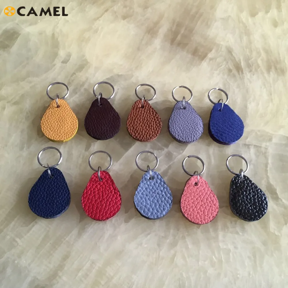 10pcs/lot1 25Khz 13.56Mhz RFID T5577 Writable Access Control Leather Tags Token Keyfob Keychain M1k S50 UID changeable Card