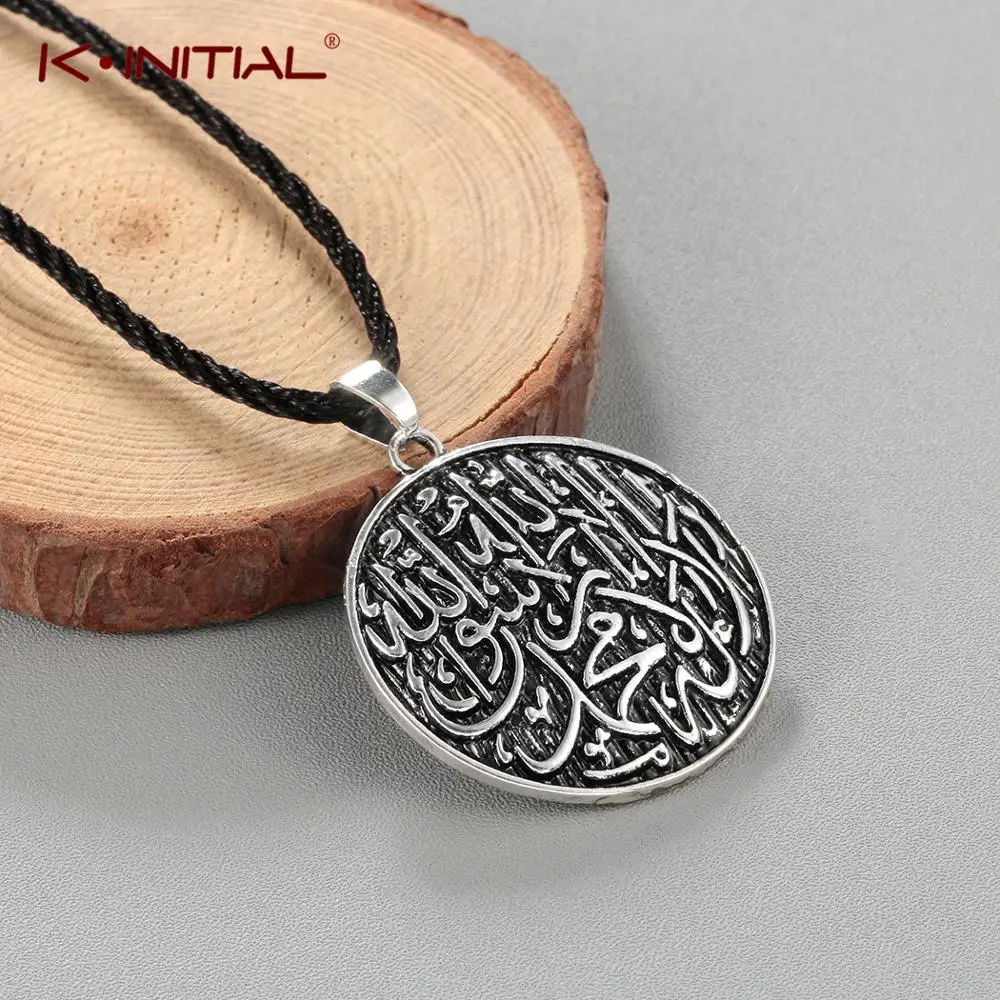 Kinitial Fashion Name Necklaces Cute Islam Muslim Allah Necklace Islamism Engraving Pendant Amulet Jewelry for Man Gift