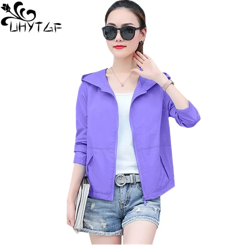 

UHYTGF New Summer Tops Coats Women Hooded Student Thin Sun Protection Clothing Loose Big Size Coat Fashion Girl Short Jacket1481