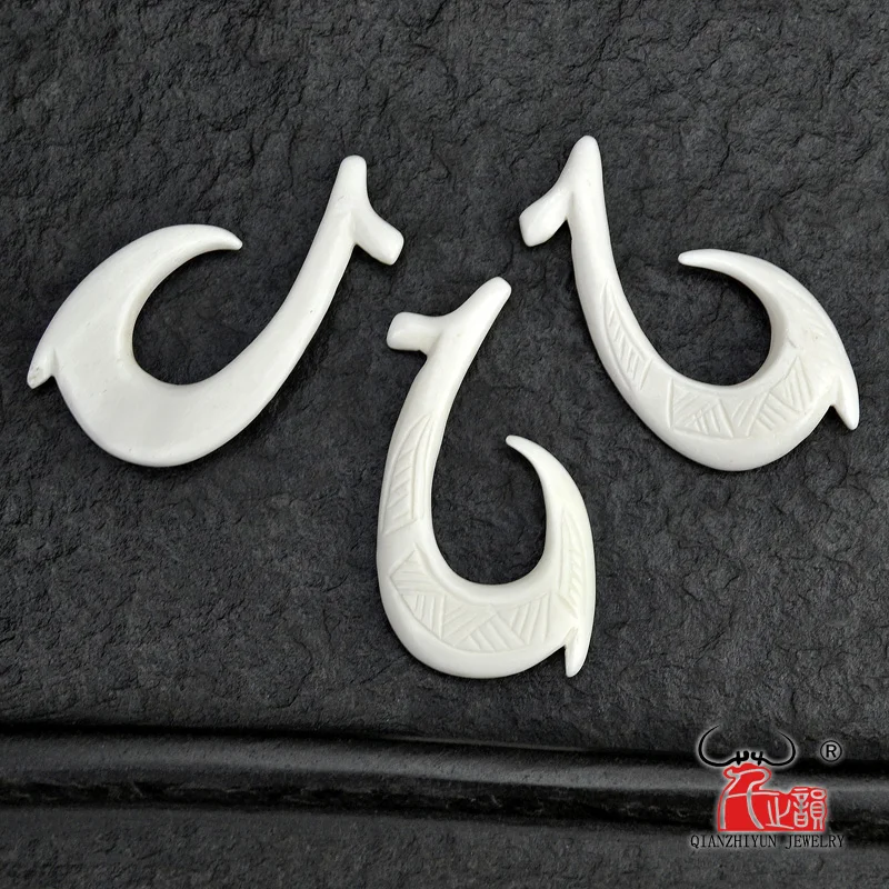 3PCS Handmade Carved Yak Bone FISHHOOK Maori Pendant New Zealand Style Bone white Beads DIY Jewelry Accessory 50mmX24mm