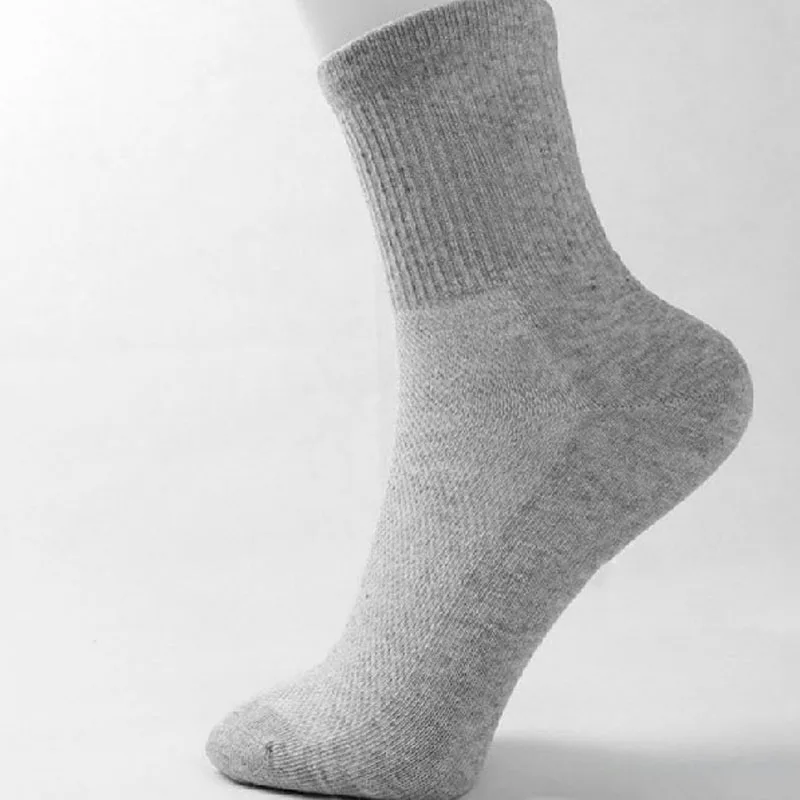 Chaussettes en maille pour hommes, 20 pièces = 10 paires, classiques, simples, courtes, respirantes, fines, pour l'été, tailles européennes 38-43