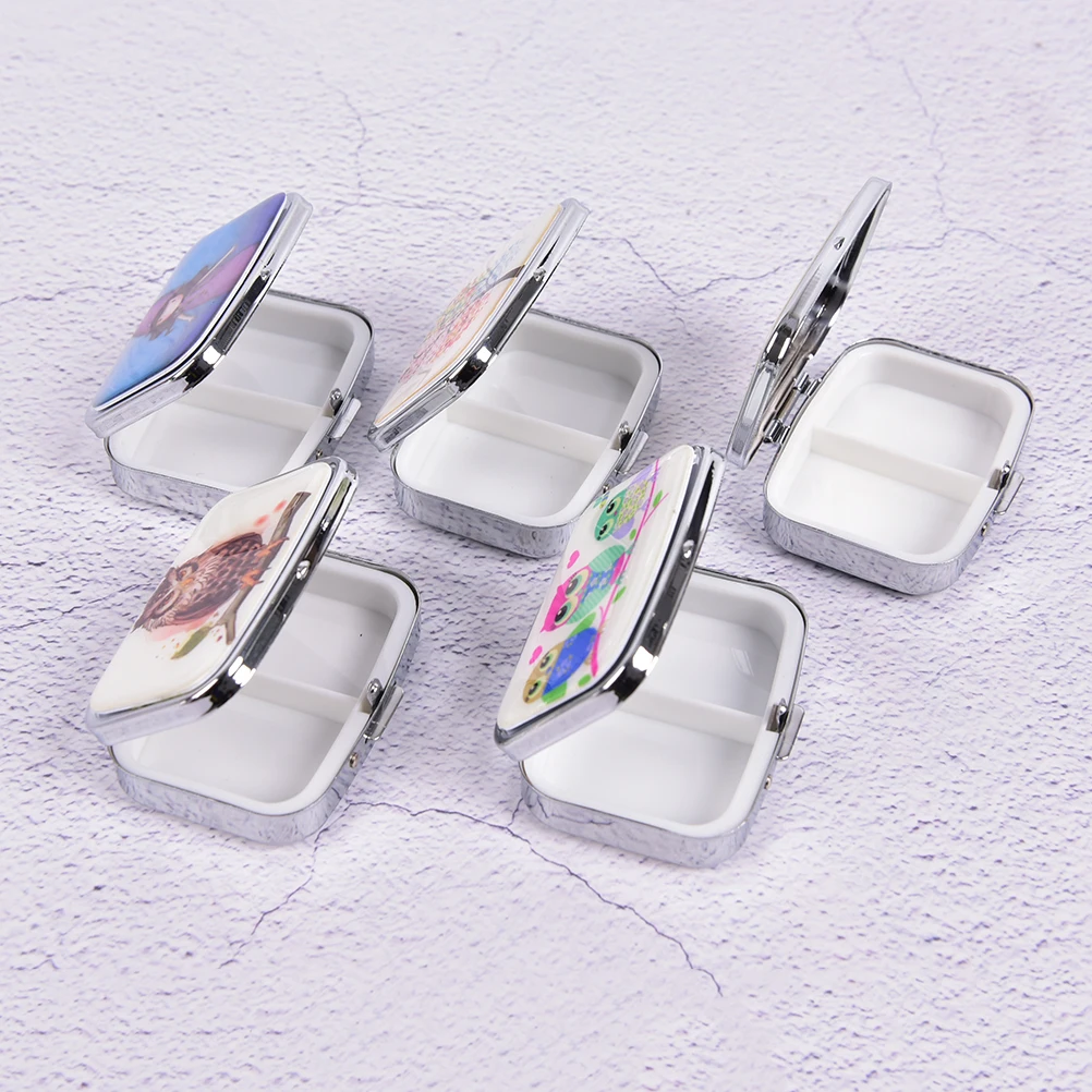 Portable colorful Pill cutter Splitters Folding pill case Metal Pill box for Medicines Organizer color random