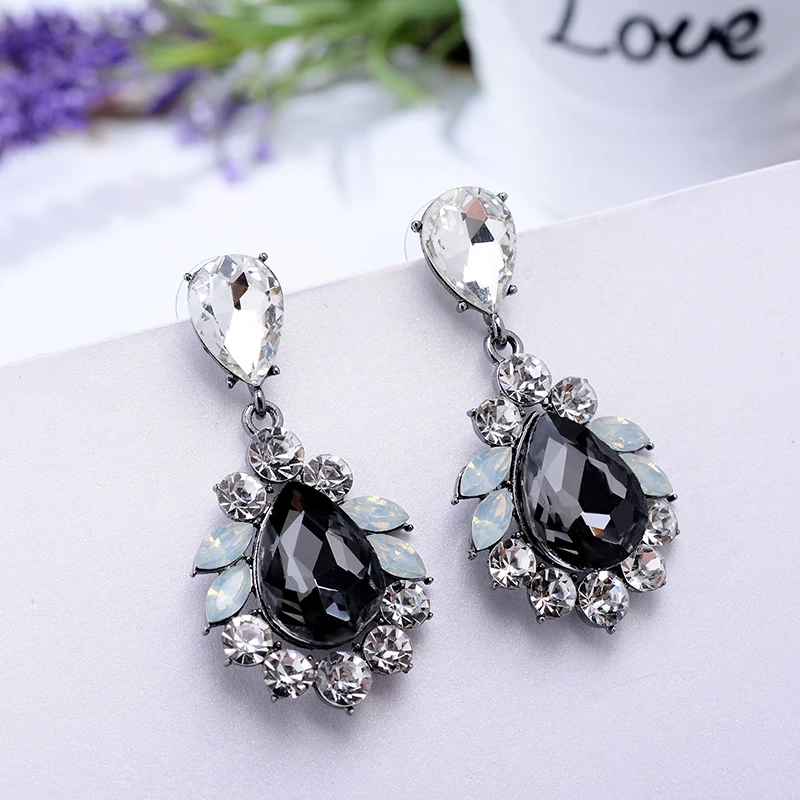 LUBOV Luxury Statement Big Crystal Stone Pendant Drop Earrings Fashion Rhinestone Inlaid Waterdrop Dangle Earrings Women Jewelry