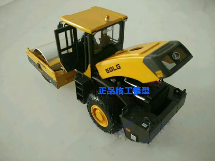 Collectible Alloy Model 1:35 SDLG RS8220 Single Compactor Wheel Road Roller Engineering Machinery Vehicles DieCast Toy Model