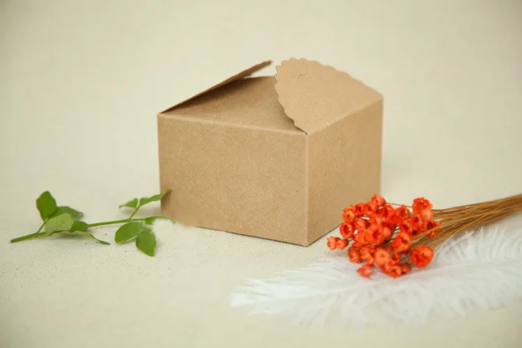 

100pcs 12*12*6cm White/brown Kraft Paper Box For Candy/food/wedding/jewelry Gift Box Packaging Display Boxes