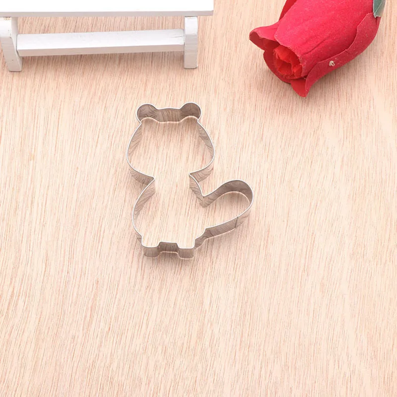 200pcs Cartoon Squirrel Cookie Cutter Stainless Steel Biscuit Cutter Fondand Cake Decorating Tools ZA5664