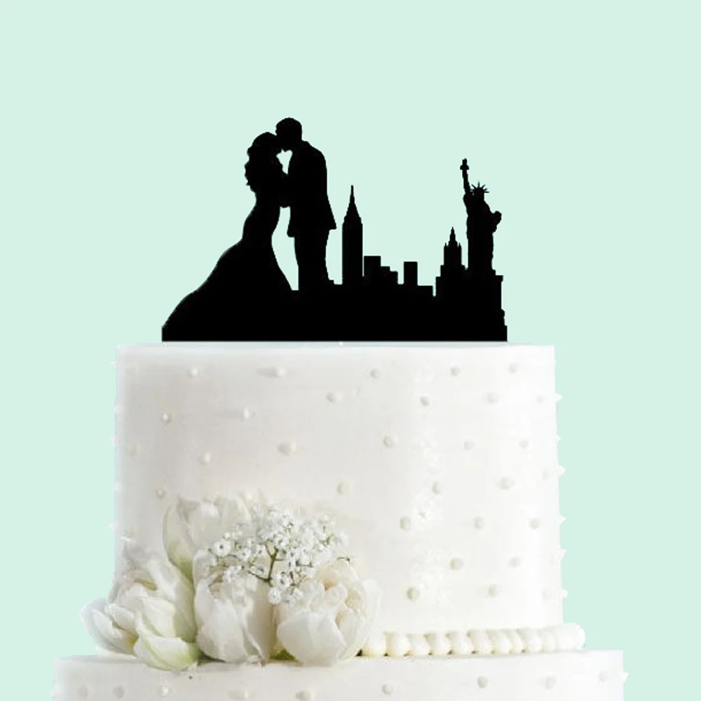 New York Couple Bride and Groom Kissing Wedding Cake Topper,Statue Of Liberty And Castle Cake Topper,Mr And Mrs,Romantic