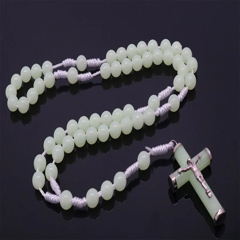 Catholic Glowing Round Rosary Plastic INRI Jesus Cross Pendant Necklace Catholic Religious Fashion Jewelry