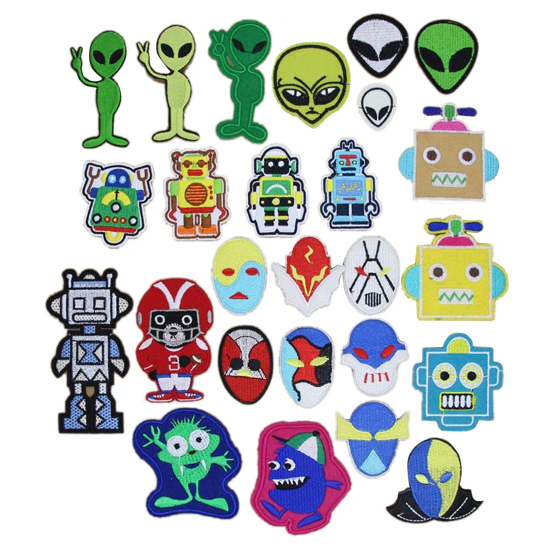 Free Shipping 10 pcs Aliens Robot embroidered Iron On cartoon Patches garment t bag shoe badge Quality Appliques diy accessory