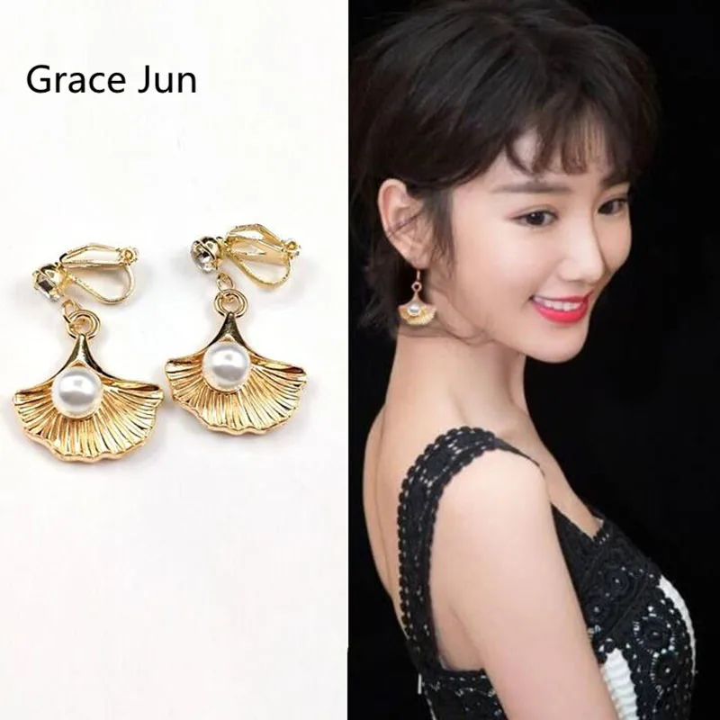 Korea Style Rhinestone Simulated Pearl Shell Shape Clip on Earrings No Pierced for Girl Party Fashion Drop Pierced Earrings 2018