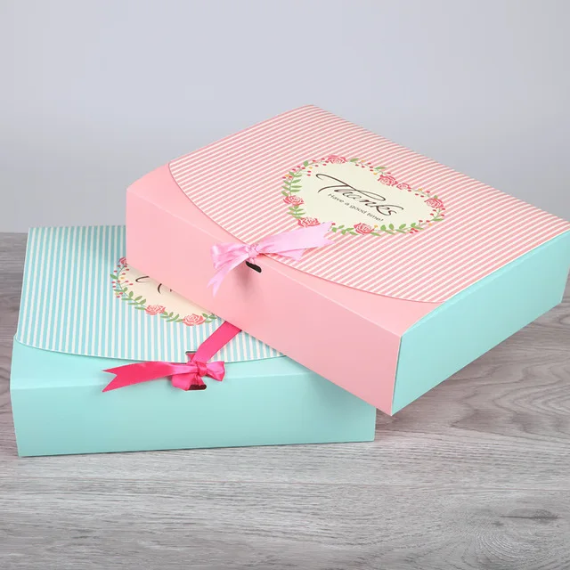 10pcs 31x25x8cm Gift paper box with ribbon large present/clothes box blue/pink cardboard box carton party Thanks gift boxes