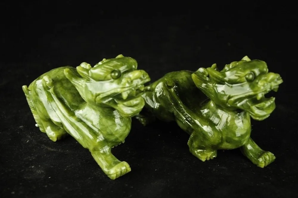 

A Pair of Elaborate Chinese jade kirin feng shui auspicious statue, to ward off bad luck