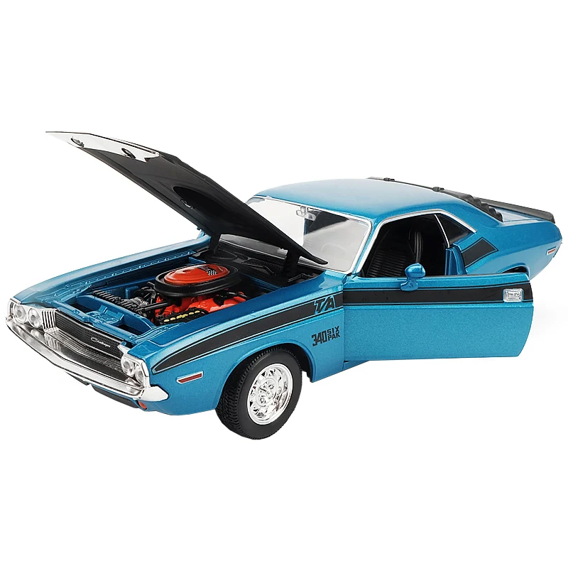 

high quality 1:24 Dodge Challenger alloy model car,advanced collection and gift muscle car model ornaments,free shipping