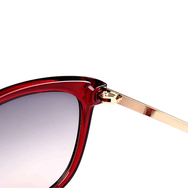 2025 Fashion Classic Vintage Sunglasses Women Cat Eye Shades For Girls Decorate Metal Ladies 7852 Sun Glasses Female Eyewear