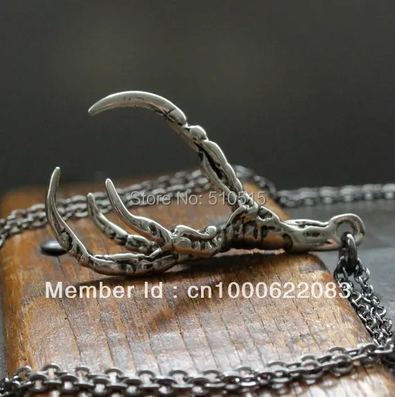 Gothic Wicca Magpie Crow Raven Claw Pendant Oddities Talon Necklace Occult Halloween Jewelry