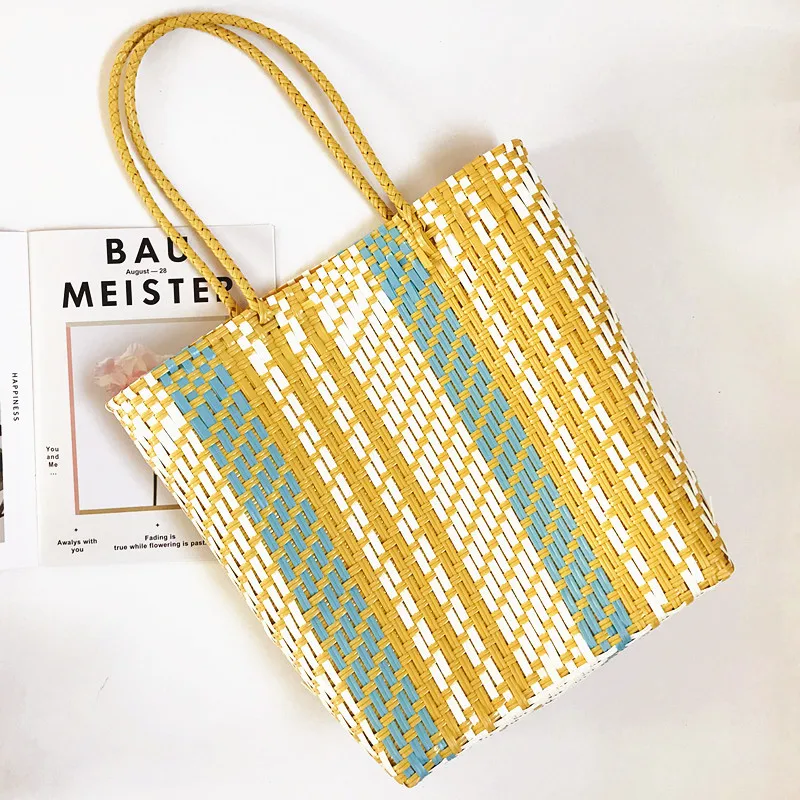 NEW 2019 Summer Rattan Handbags Women Weave Basket Holiday Handmade Ladies Beach Messenger Bag Causal Travel Shoulder Bag