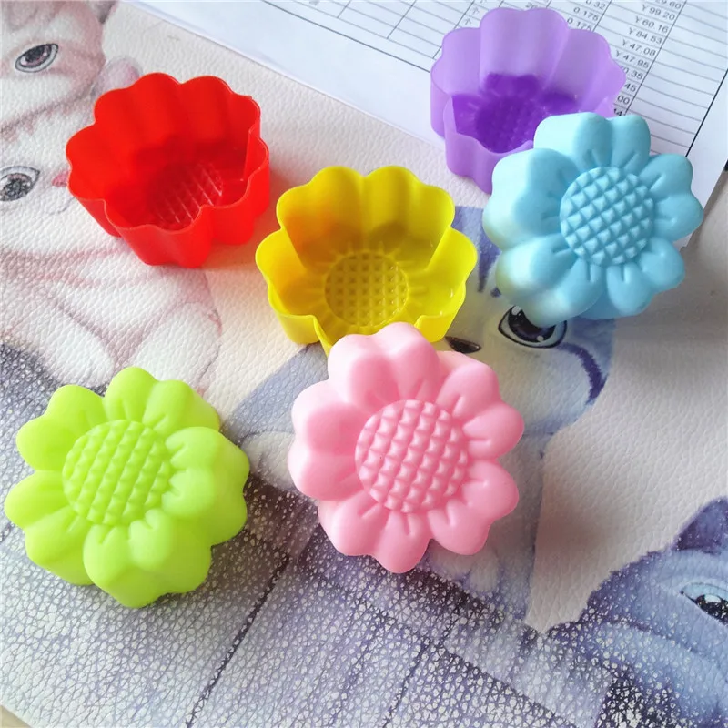 20 pcs/lot 3cm 5cm Silicone cake mold Daisy silicone chocolate mold flowers cupcake liners DIY Kitchen baking tools