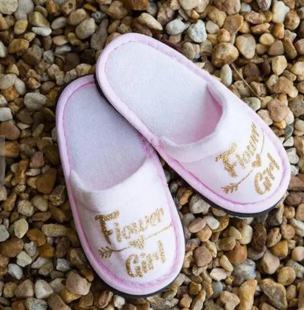 custom pink flower girl Wedding Slippers,wedding Bride&Bridesmaid name Slippers,Bridal Party Slippers.Bachelorette party gifts