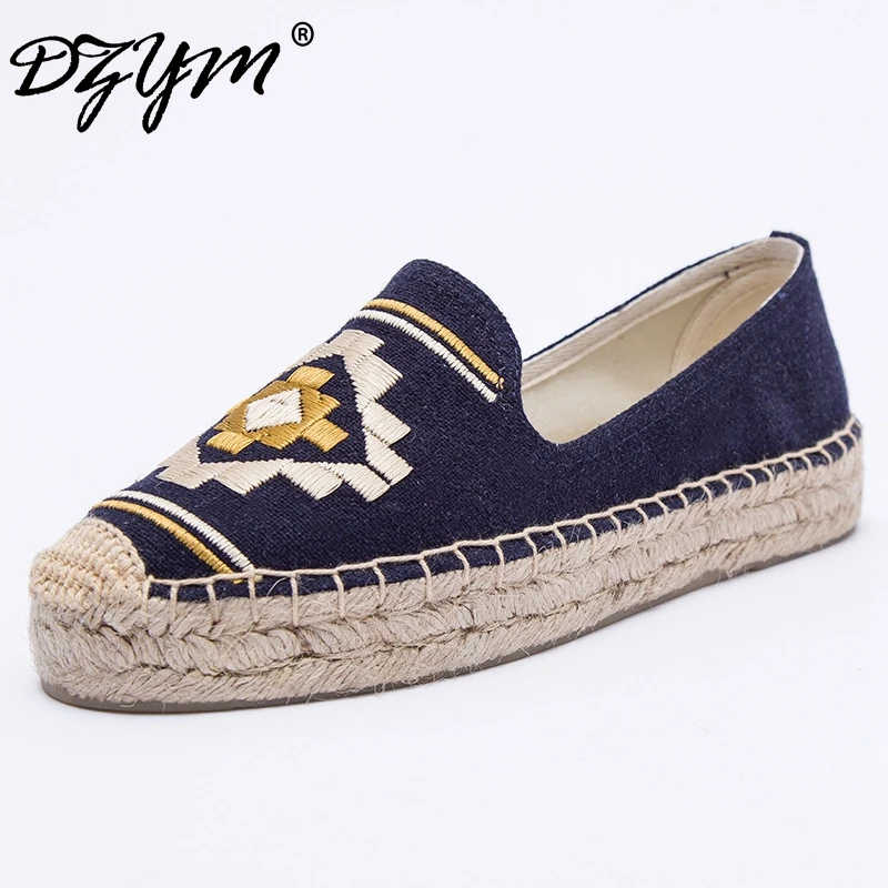 DZYM  Spring Top Quality Canvas Espadrilles Women Flat Platforms Panda Embroider Flats Smoking Zapatos Mujer Fashion Sneaker