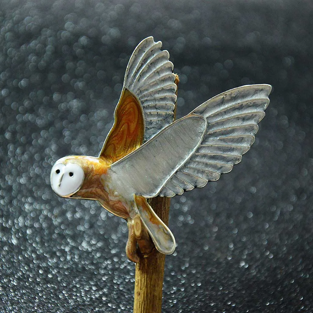 Cartoon Enamel Owl Soaring Flying Bird Elegant Party Brooch Pin Charms Jewelry Men Women Jewelry