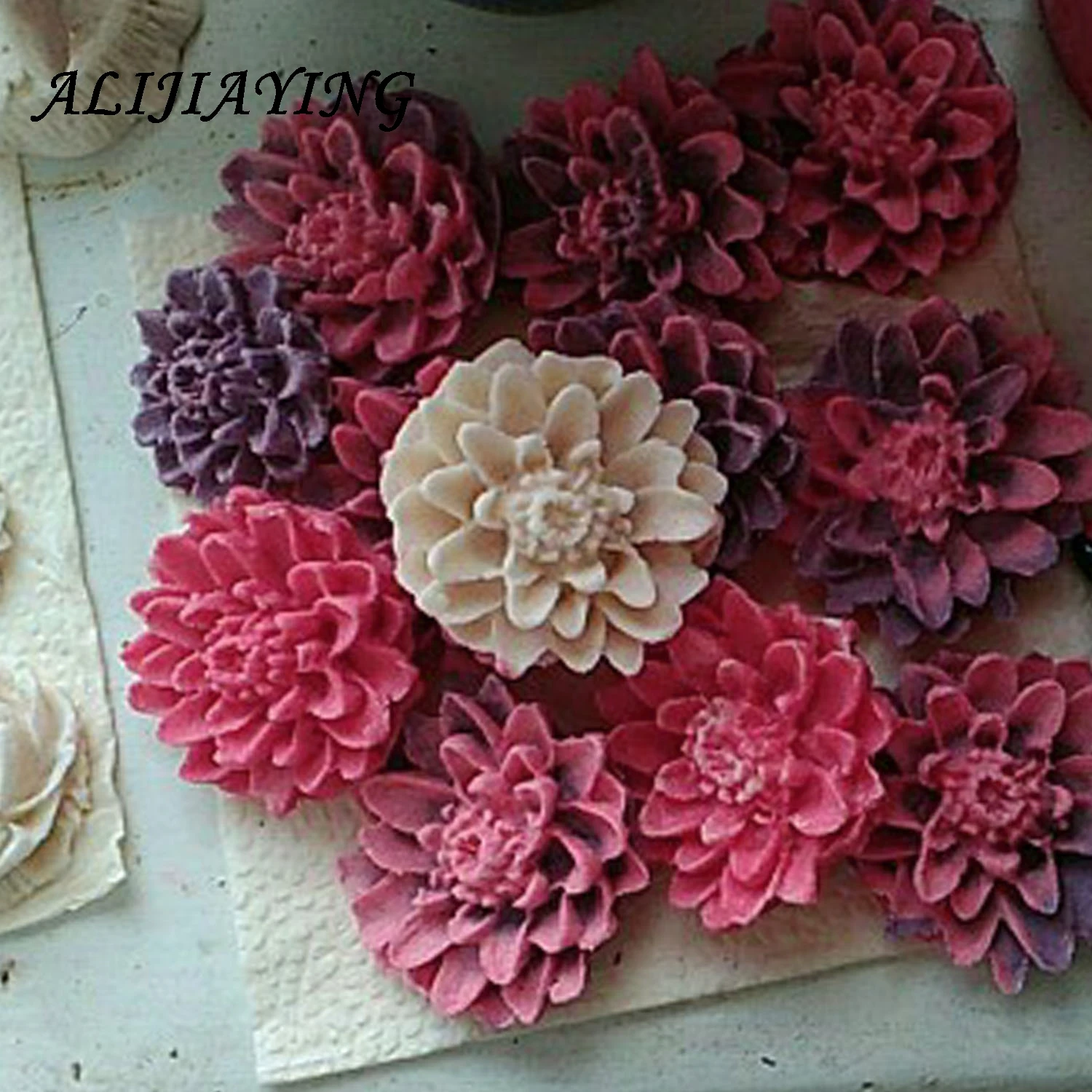 

3D Chrysanthemums Soap Mold Resin Clay Chocolate Candy Silicone Cake Mould flower Fondant Cake Decorating Tools D0158