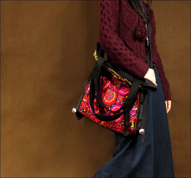 Chinese style women bags Large size Embroidery Canvas bags Vintage shoulder messenger bags Handmade ethnic bags