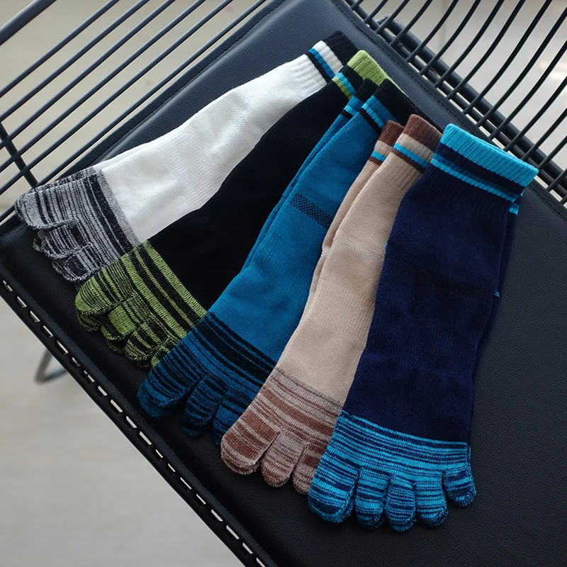 4 Pairs Men Cotton Sweat Breathing Summer Five Finger Socks Male Medium Tube Crew Toe Socks 5 Finger