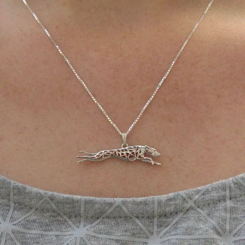 المرأة تشغيل الوبت الكلب على شكل قلادة القلائد مع سلسلة معدنية انخفاض الشحن