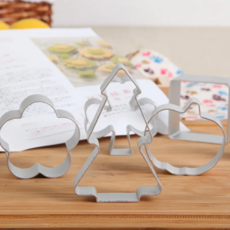 Cookie Mold Cookie Cutter moulds  Aluminum Three-dimensional 27 Shape  Mouse Gingerbread Man  cake decorating tools