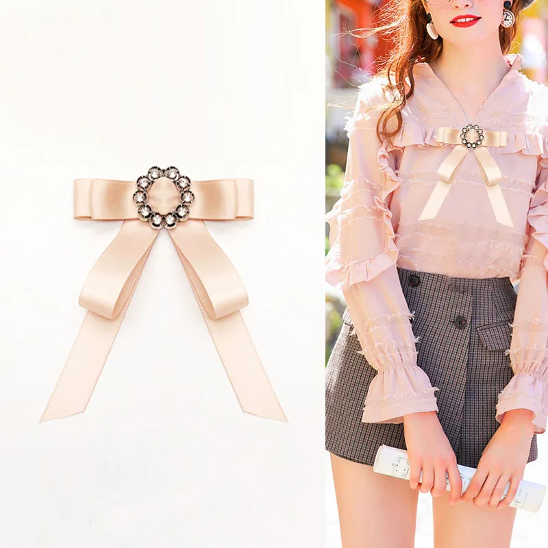 Free Shipping New woman female Simple Japanese rhinestone fabric bow tie boutonniere College wind collar flower bow brooch pin