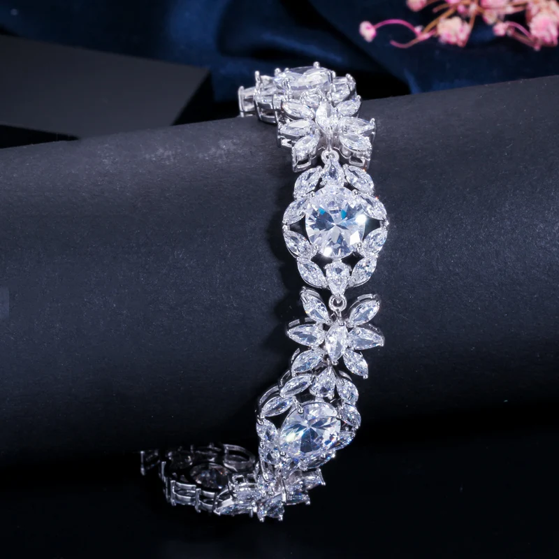 CWWZircons Top Quality White Cubic Zirconia Luxury Flower Leaf Big Wedding Bridal Party Charm Bracelet Bangle for Women CB128