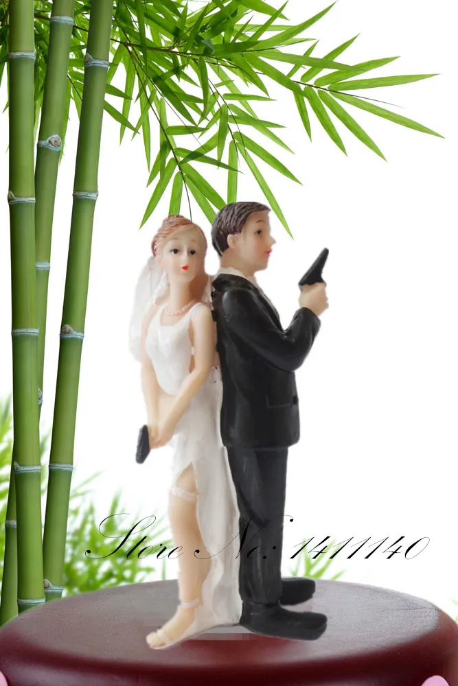 Bond Moive Themed Funny Cake Topper Bride & Groom Wedding Cake Topper Secret Agent Cake Topper wedding gift favor free shipping