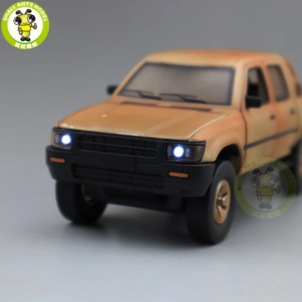 1/32 JKM Hilux Pickup Truck With Anti-tank Gun Diecast Model Car Toys Kids Sound Light Gifts