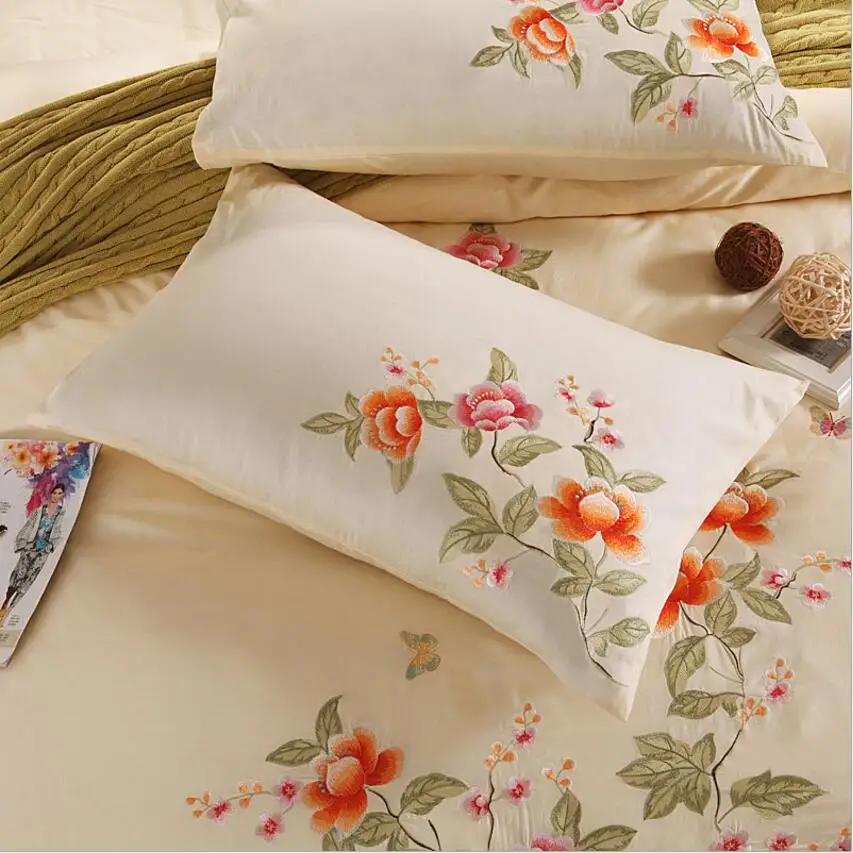 Red Flowers Embroidery Bedding Set Cotton 4pcs Solid Color Bedclothes Duvet Cover Bed Sheet Pillowcases King Queen Size