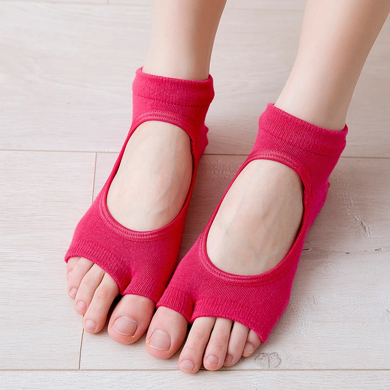 New Women Anti Slip Yoga Socks Two Toe Sport Cotton Pilates Sock Ventilation Quick-Dry Ballet Professiona Dance Sock Slippers