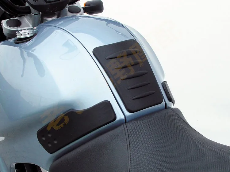 Black Rubber Motorcycle Tank Traction Side Pad for F650GS/DAKAR/G650GS 2000-2018