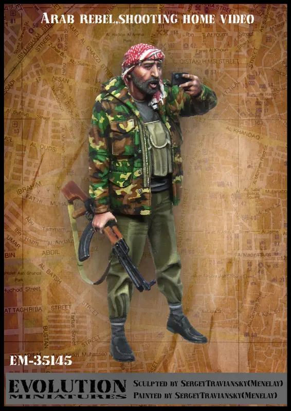 1:35 Resin kit   Arab rebel, shooting home video