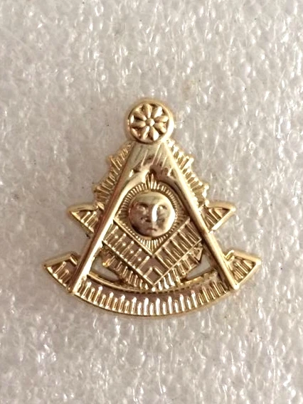 Custom Small Past Master Lapel Pin 20.6mm With Metal Butterfly Clutch