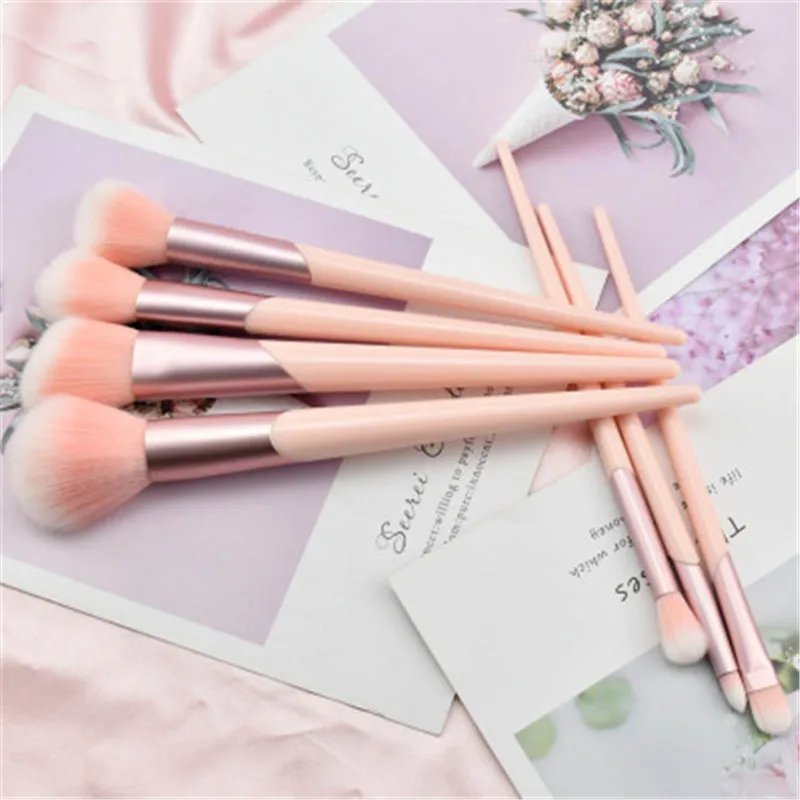 7pcs Makeup Brushes Set Rose Gold Handle Foundation Powder Blush Eye Shadow Lip Brushes Face Beauty Makeup Tools Kit with Case