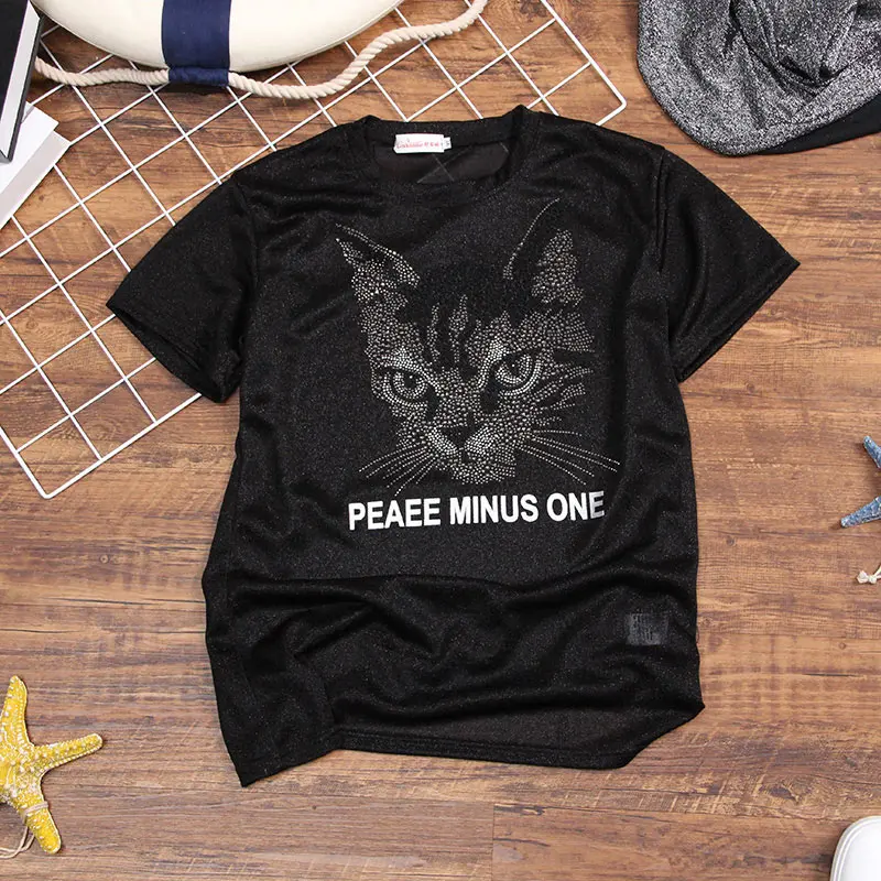 Moda padrão de gato Tops Diamantes quentes de seda T-shirt de manga curta feminina verão novo 2022 Estilo coreano Solto Confortável Tees Feminino