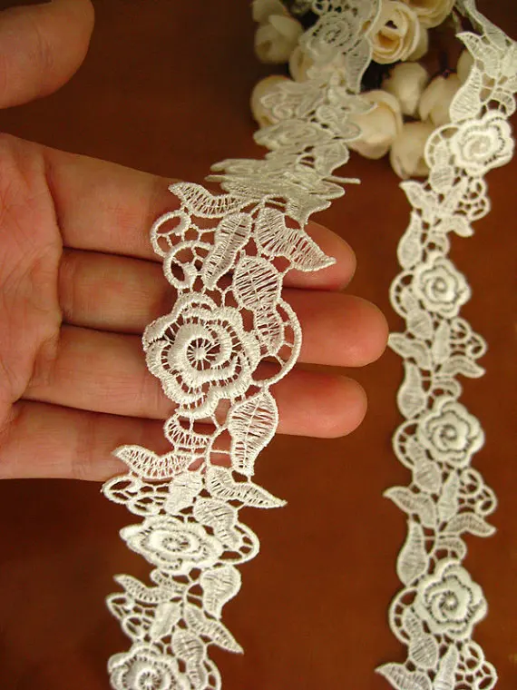 10 Yards Lace Trim for Costumes, Gowns, Home Decor, Crafts, Scalloped Garland Pattern Venise Lace