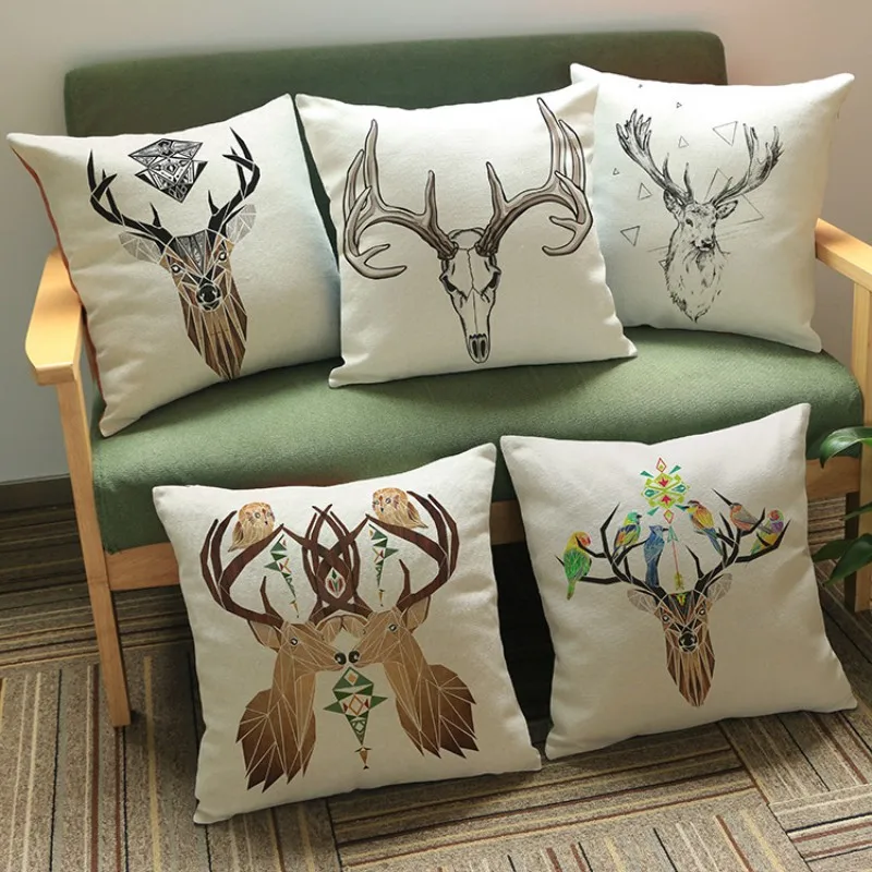 2018 New Decorative Moose Elk Deer Print Sofa Throw Pillows Fortune Throne Deer Head Car Seat Back Cushion Home Decor 45x45cm