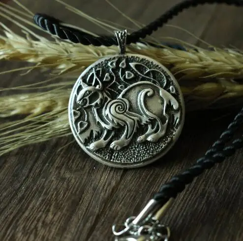 lanseis dropshipping 1pcs CH-834-C celt symbol viking LYNX animal pendant men necklace Double sided Eurasian women jewelry