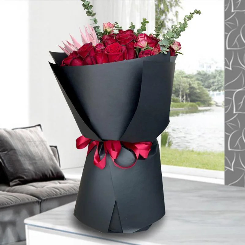 

10pcs Korean Rose Flowers Wrapping Paper 60*60cm Black Kraft Paper Gift Wrapping Neutral Color Florist Wrapping Paper