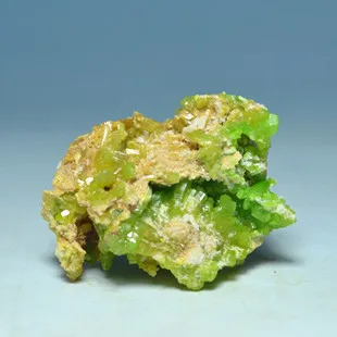 Top green Pyromorphite Pyromorphite natural mineral crystals teaching specimen collection Kistler