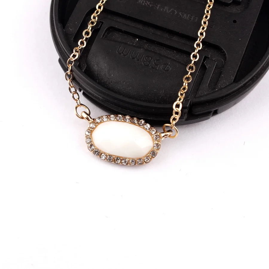 Fashion Trendy Women Jewelry Pave Crystals Oval Abalone Shell Resin Stone Short Chain Chokers Pendants Statement Necklaces