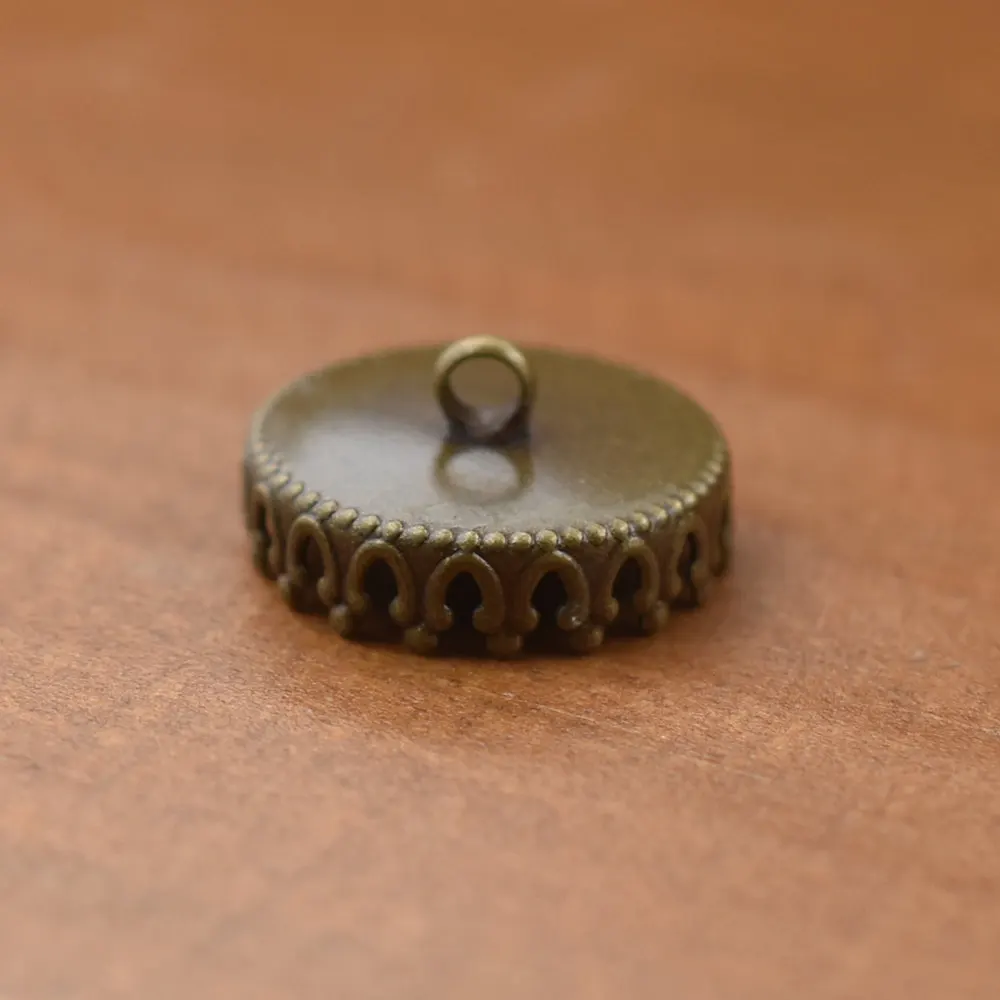 10 sztuk 15mm materiał mosiężny Cameo Charms Cabochon buton taca zawieszka rzemiosło element do wyrobu biżuterii — zdjęcie 6