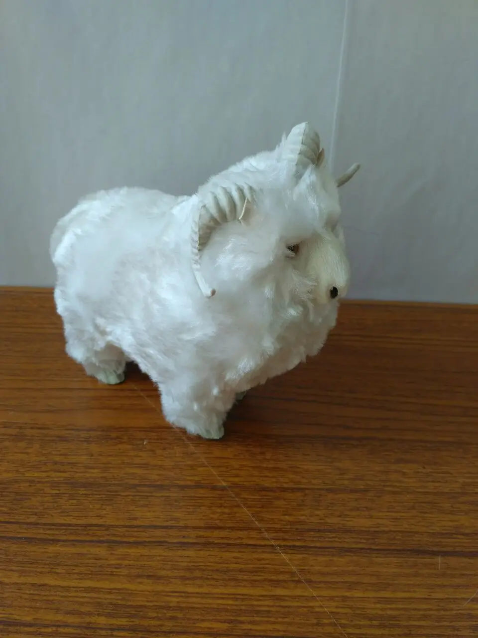 

Моделирование козла 12x6x11 см, пластик и искусственный мех, модель белой овцы, реквизит для рукоделия, украшение для дома, подарок d2342